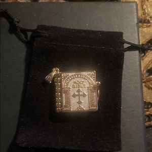 HOLY BIBLE GOLDEN LOCKET WITH LORDS PRAYER NEW BOX!!